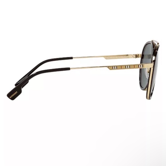 NWT Burberry Sunglasses Gold and Nova Check Trim LOW START - Picture 3 of 9